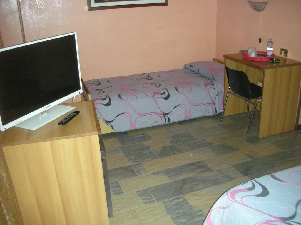 Hotel Total Pisogne Oda fotoğraf